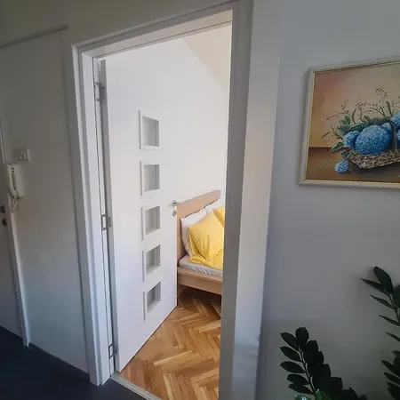 Zlatovo Stan Na Dan Appartamento