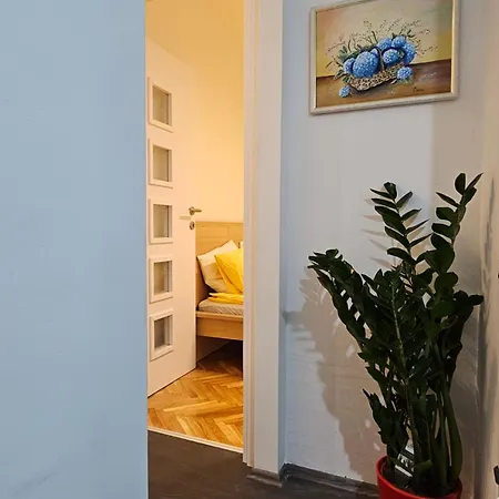 Zlatovo Stan Na Dan Daire